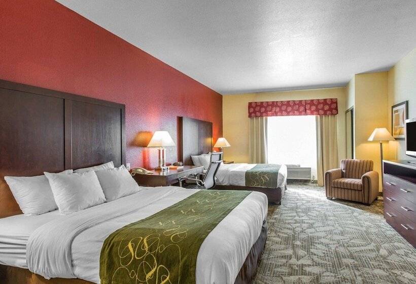 Отель Comfort Suites Palm Desert I10