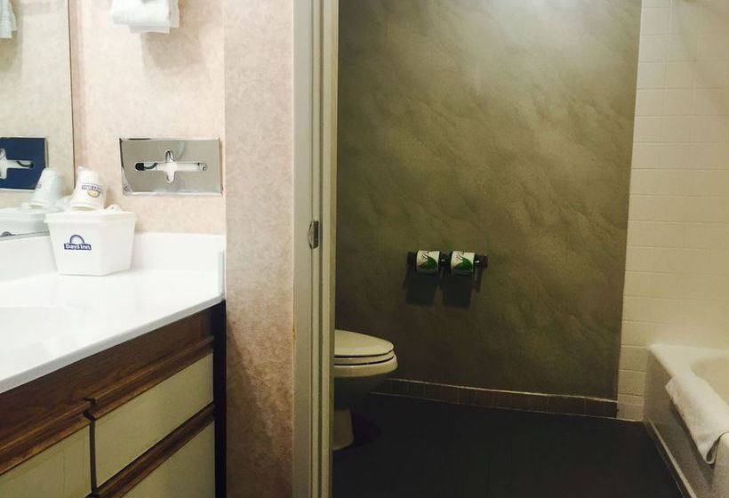 Отель San Bernardino Inn & Suites