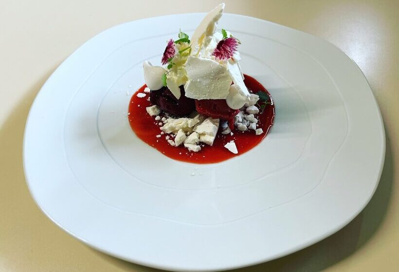 Logis Hotel Restaurant De L Abbaye