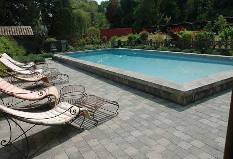 فندق Hôtel De La Tour