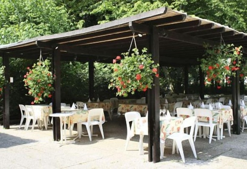 فندق Doubs Rivage