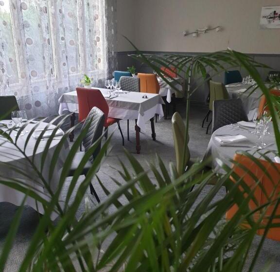 فندق Doubs Rivage