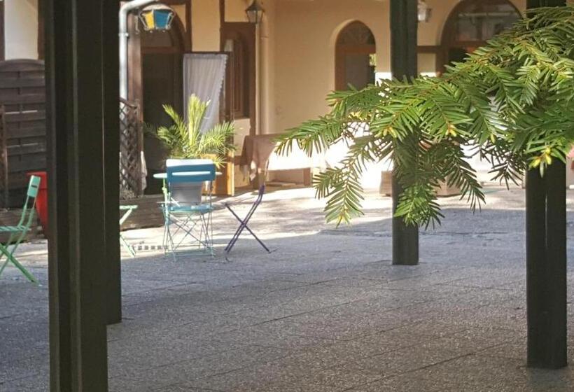 فندق Doubs Rivage