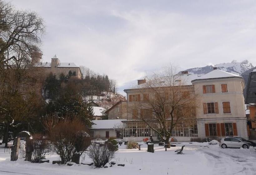 בית מלון כפרי Du Parc   Manoir Du Baron Blanc