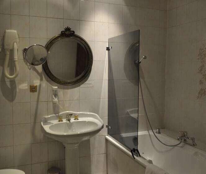 בית מלון כפרי Du Parc   Manoir Du Baron Blanc