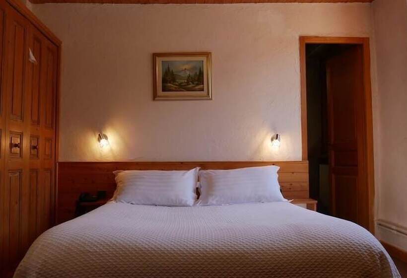 בית מלון כפרי Du Parc   Manoir Du Baron Blanc