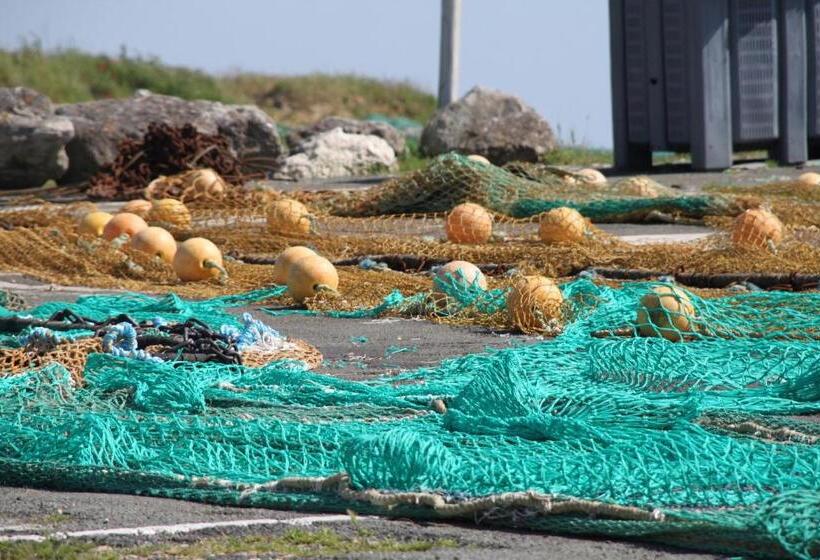 Отель Face Aux Flots