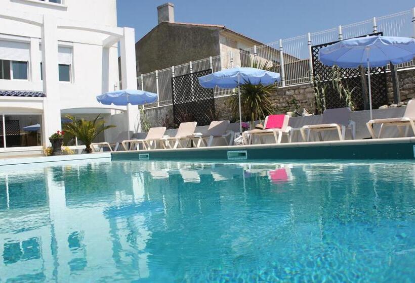 Отель Face Aux Flots