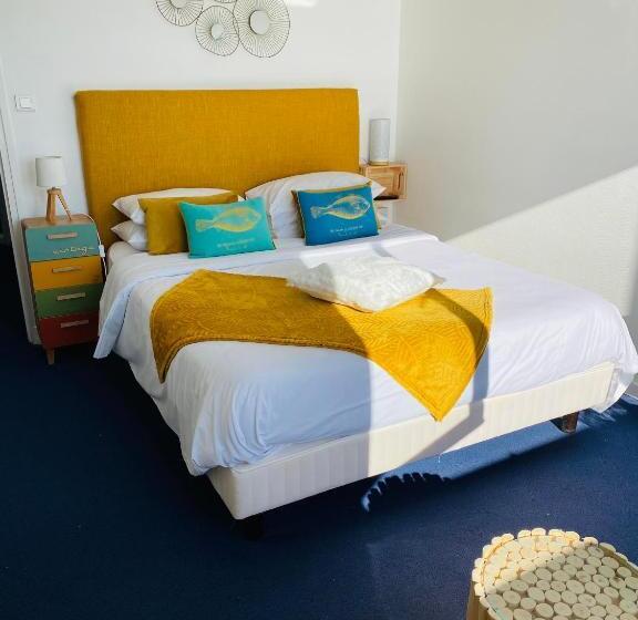 Отель Face Aux Flots