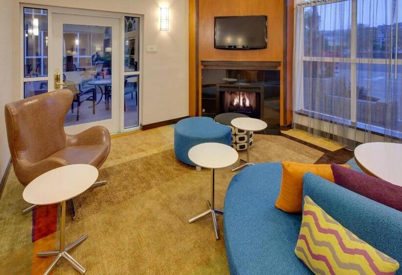 Отель Fairfield Inn & Suites By Marriott San Francisco Airport