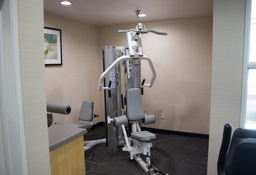 فندق Fairfield Inn & Suites Oakland Hayward