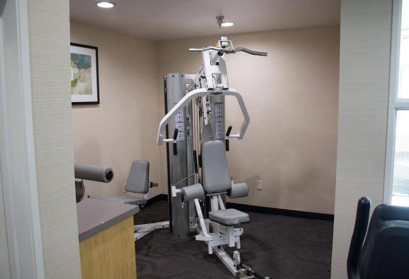 فندق Fairfield Inn & Suites Oakland Hayward