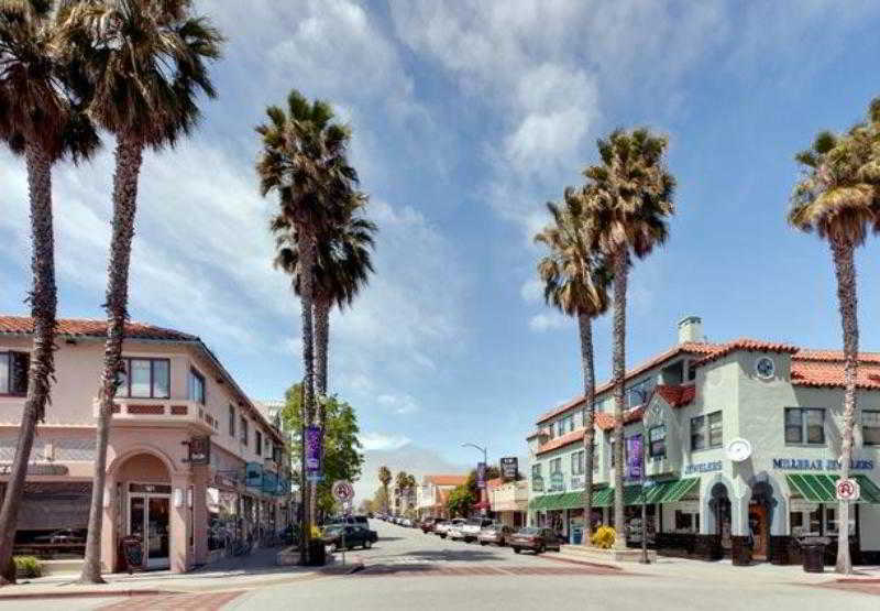 Отель Fairfield Inn & Suites By Marriott San Francisco Airport