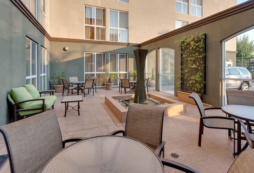 Отель Fairfield Inn & Suites By Marriott San Francisco Airport