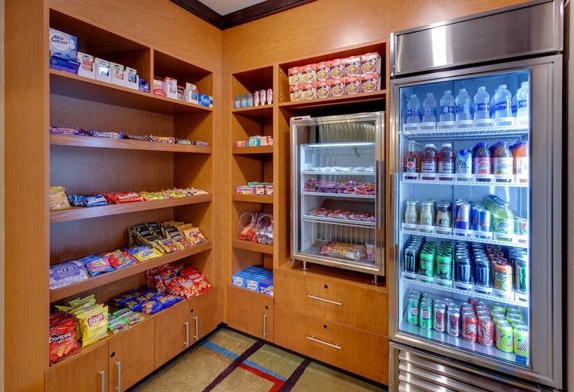 Отель Fairfield Inn & Suites By Marriott San Francisco Airport