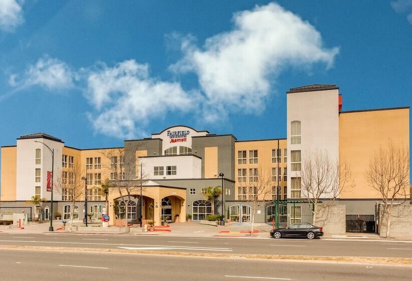 Отель Fairfield Inn & Suites By Marriott San Francisco Airport