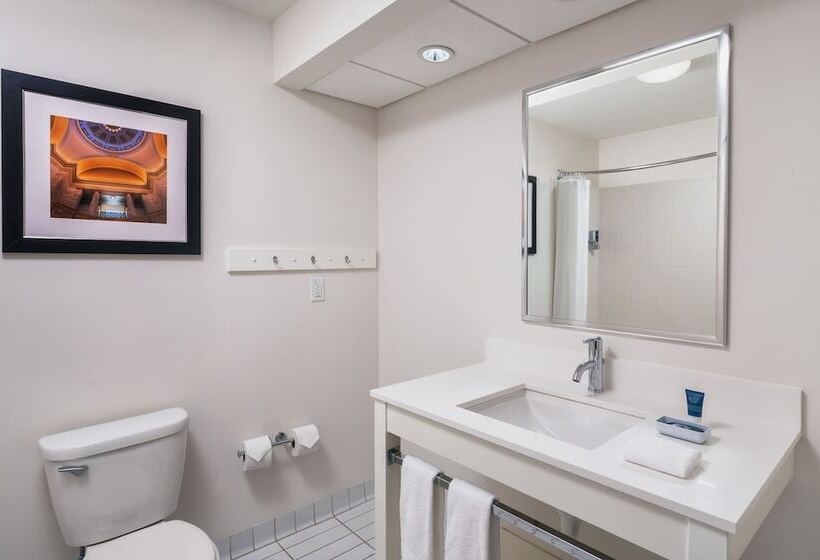 فندق Four Points Bentonville