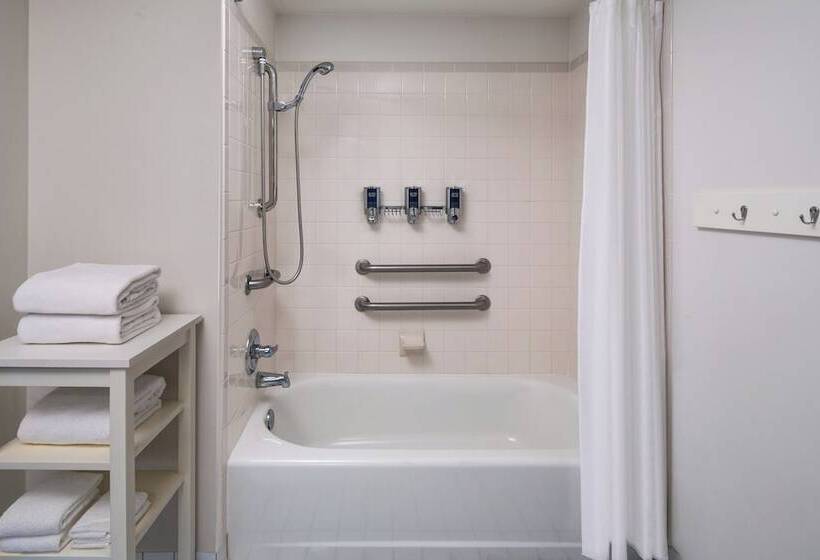 فندق Four Points Bentonville