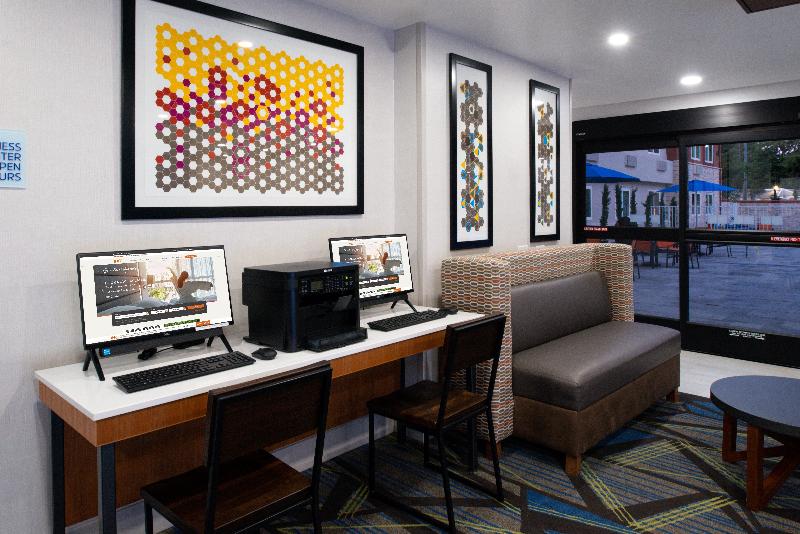 בית מלון כפרי Holiday Inn Express   Santa Rosa North, An Ihg