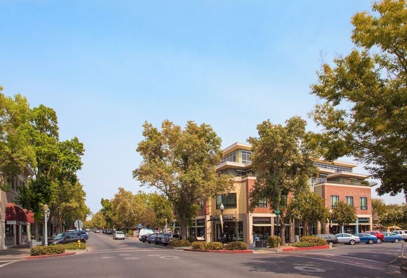 בית מלון כפרי Holiday Inn Express Davis University Area, An Ihg