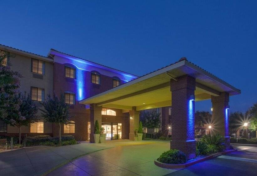 בית מלון כפרי Holiday Inn Express Davis University Area, An Ihg