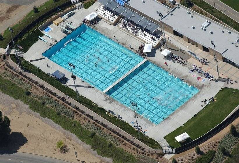 בית מלון כפרי Holiday Inn Express Davis University Area, An Ihg