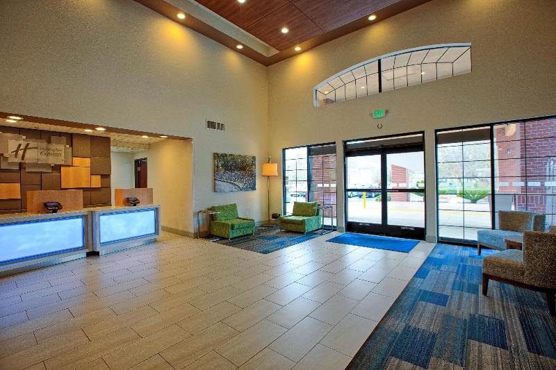 בית מלון כפרי Holiday Inn Express Davis University Area, An Ihg