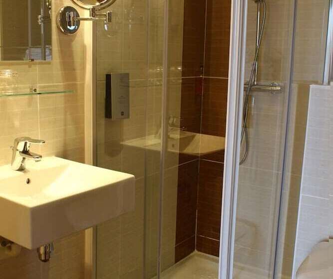 Отель Hostellerie De La Mer