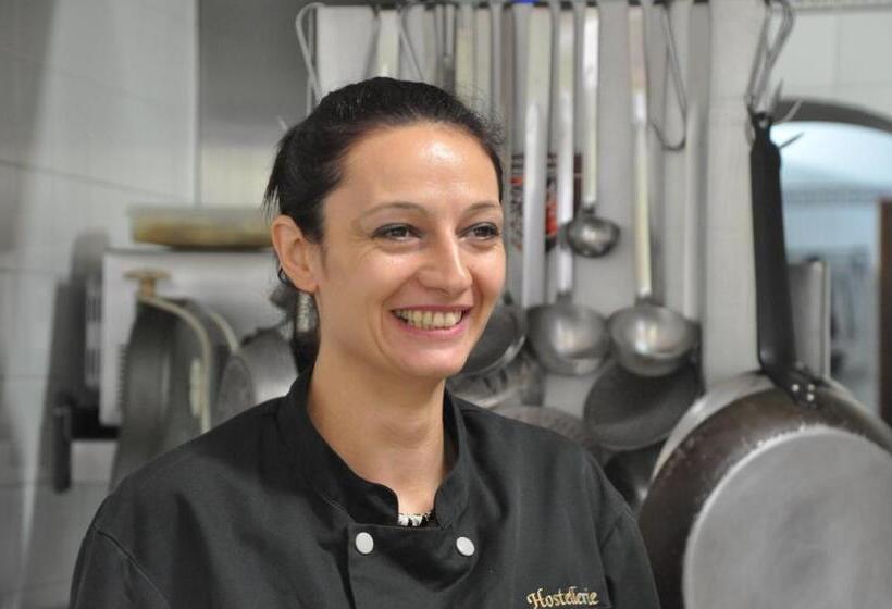 فندق Logis Hostellerie Du Grand Duc Hôtel Restaurant