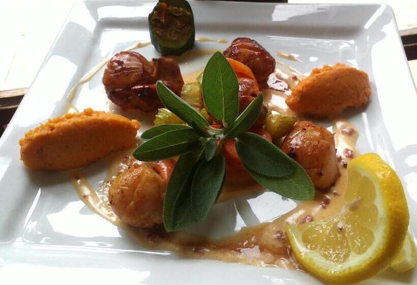 فندق Logis Hostellerie Du Grand Duc Hôtel Restaurant