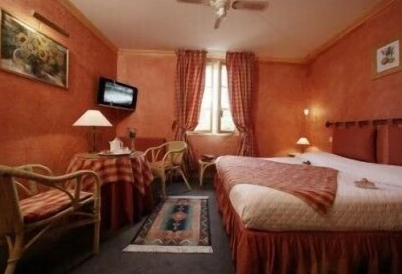 هتل Hostellerie Du Passeur   Hôtel & Restaurant   Climatisation Et Piscine Chauffée