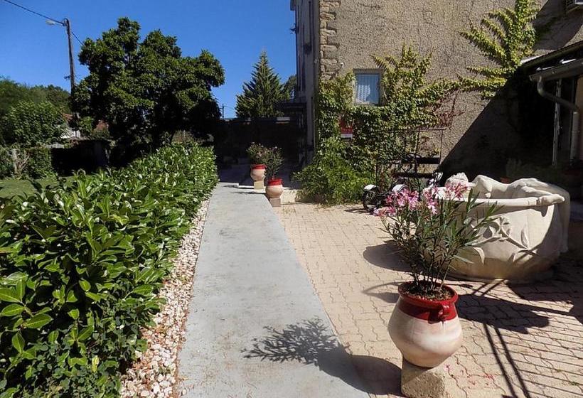 בית מלון כפרי Logis Hôtel & Spa Le Saint Antoine