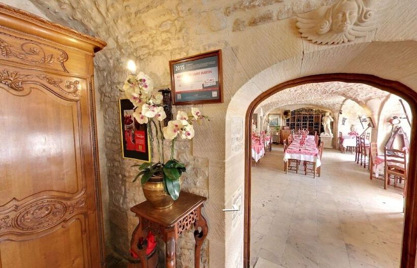 ホテル Hostellerie Saint Martin  Logis Hôtel Et Restaurant
