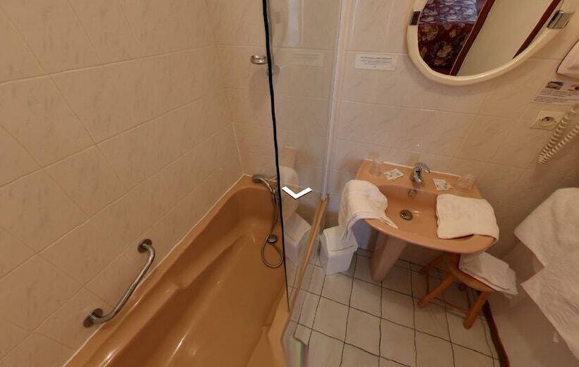 فندق Hostellerie Saint Martin  Logis Hôtel Et Restaurant