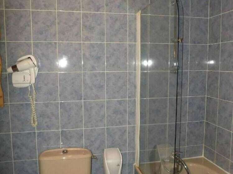 فندق Hostellerie Saint Martin  Logis Hôtel Et Restaurant