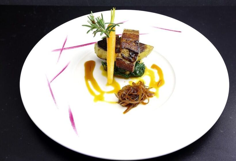 בית מלון כפרי Hôtel De France   Restaurant L Insolite