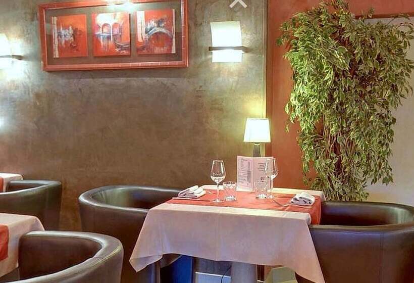 فندق Hôtel De L Ile