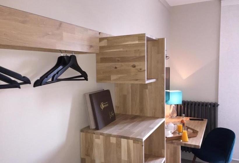 ホテル Hôtel De La Poste