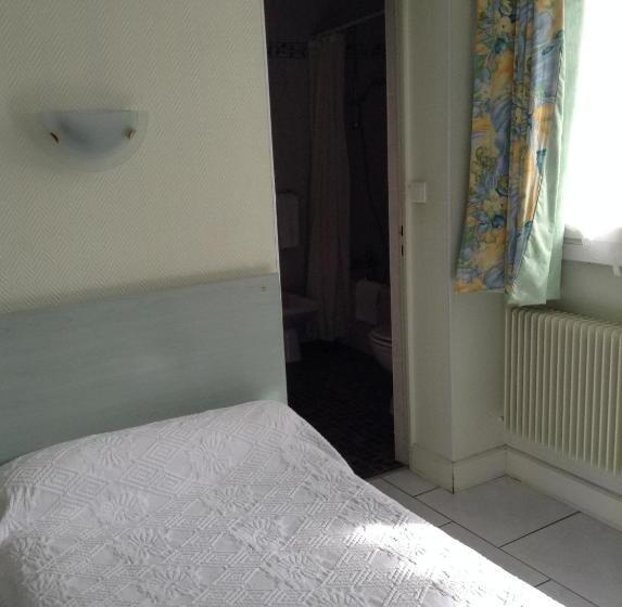 Отель Hôtel Du Stade