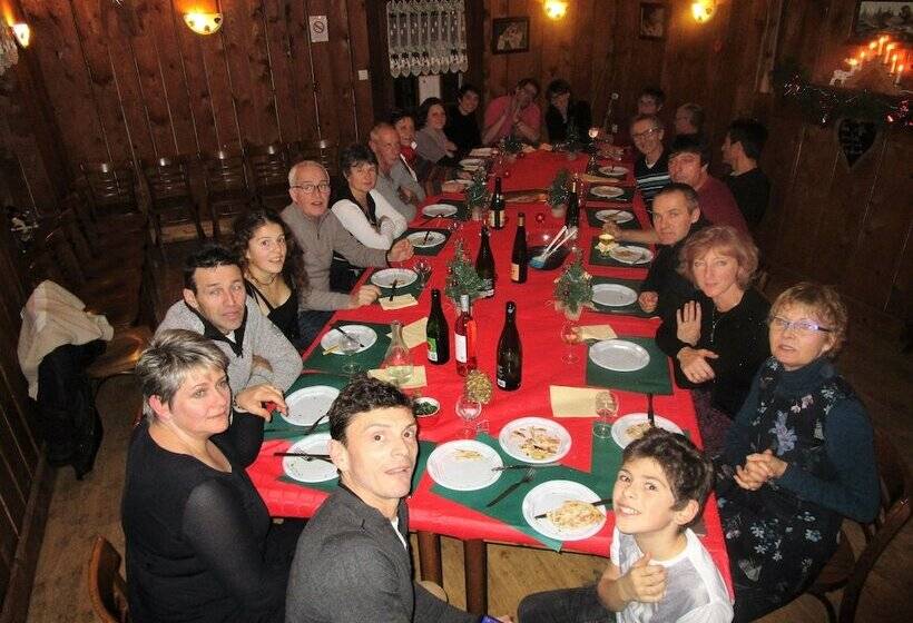 Отель Hôtel La Marmotte