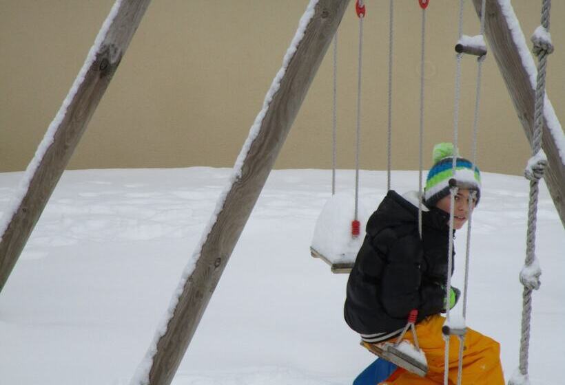 Отель Hôtel La Marmotte