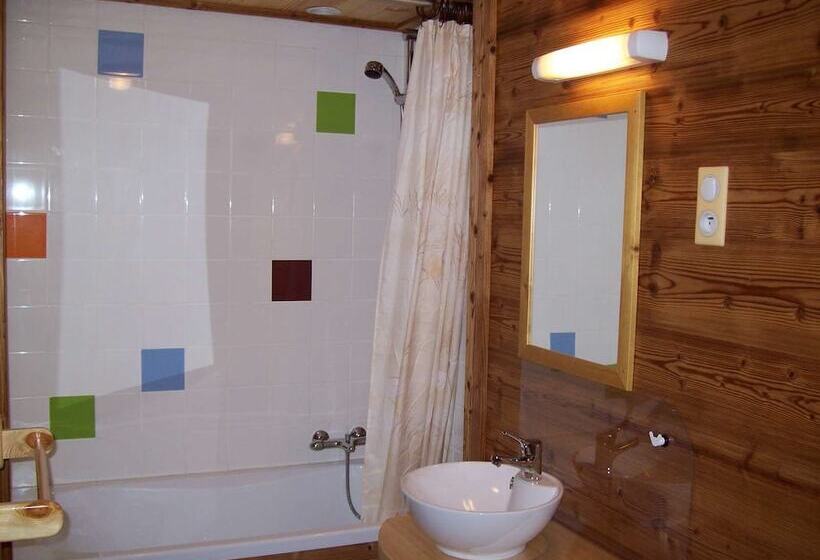 Отель Hôtel La Marmotte