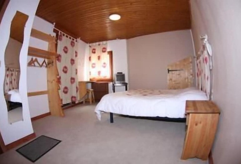 Отель Hôtel La Marmotte