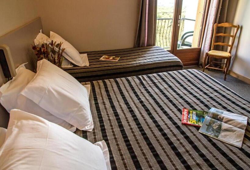 호텔 Hôtel Les Persèdes