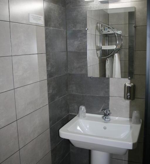 호텔 Hôtel Les Persèdes