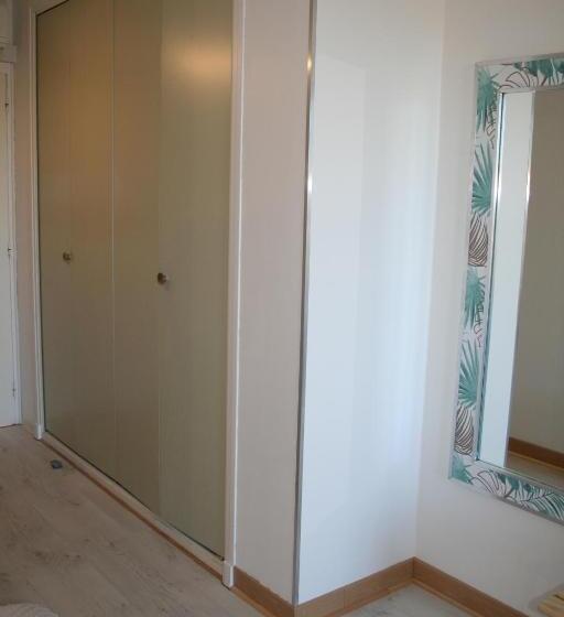 호텔 Hôtel Les Persèdes