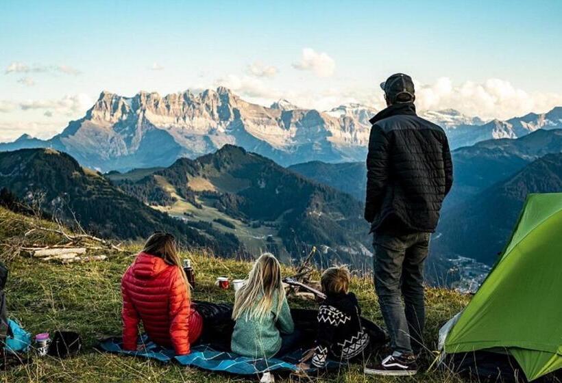 Отель Hôtel Les Triolets