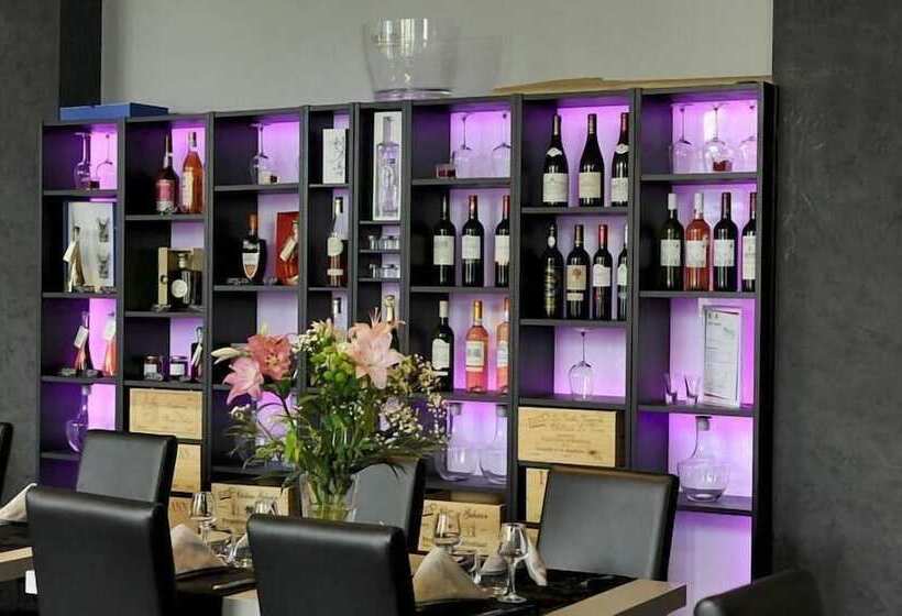 Отель Hôtel De L Ecu