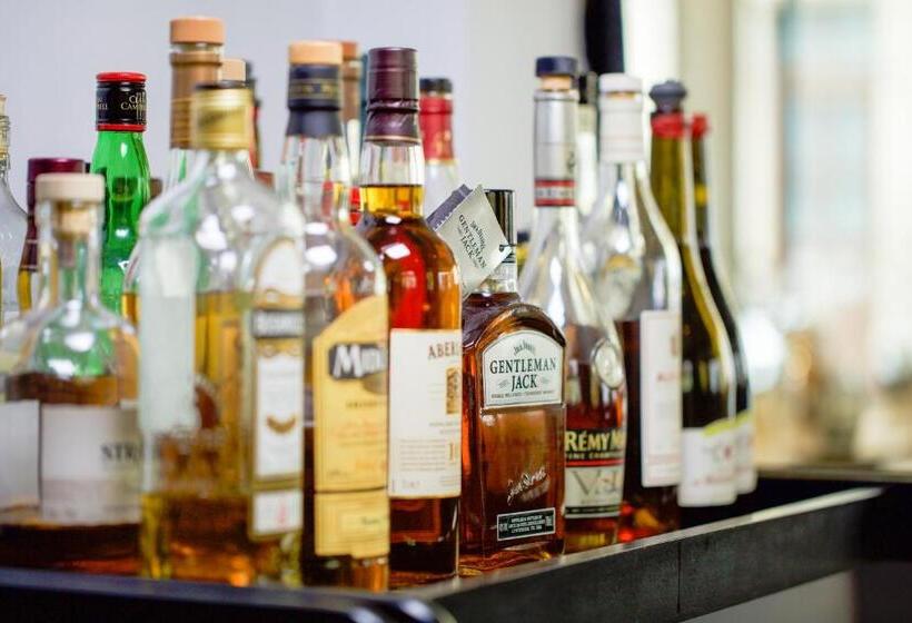 Отель Hôtel Restaurant Des Remparts