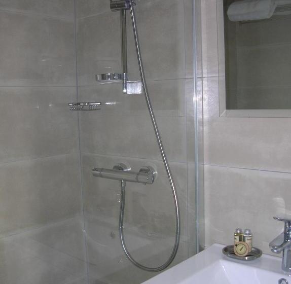 酒店 Hôtel Restaurant L Ecailler